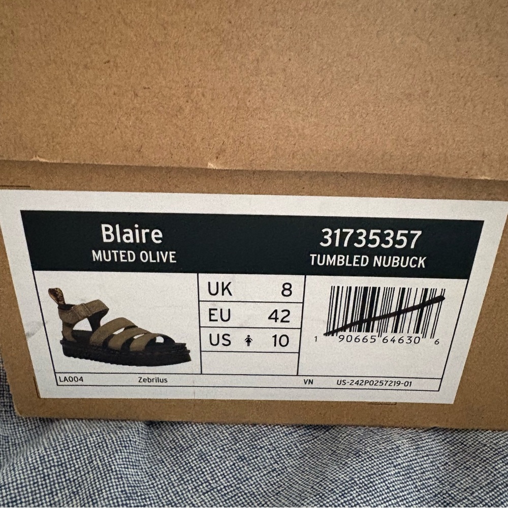 NEW Dr. Martens Blaire Sandals Size 10 Muted Olive Nubuck leather - Picture 3 of 7